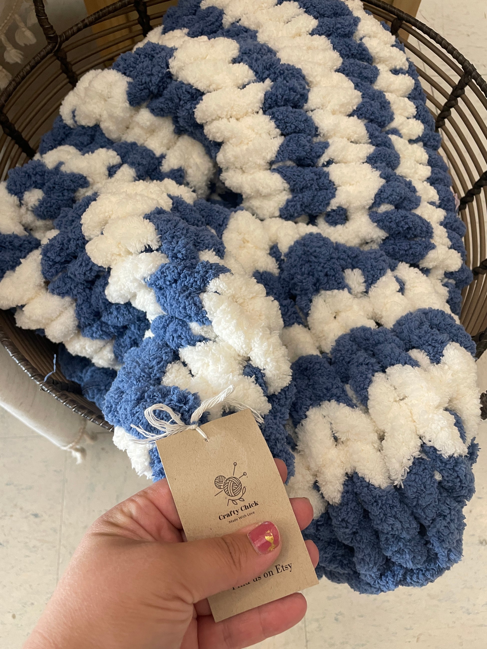 Chenille Hand-Knit XL Blanket Blue + White