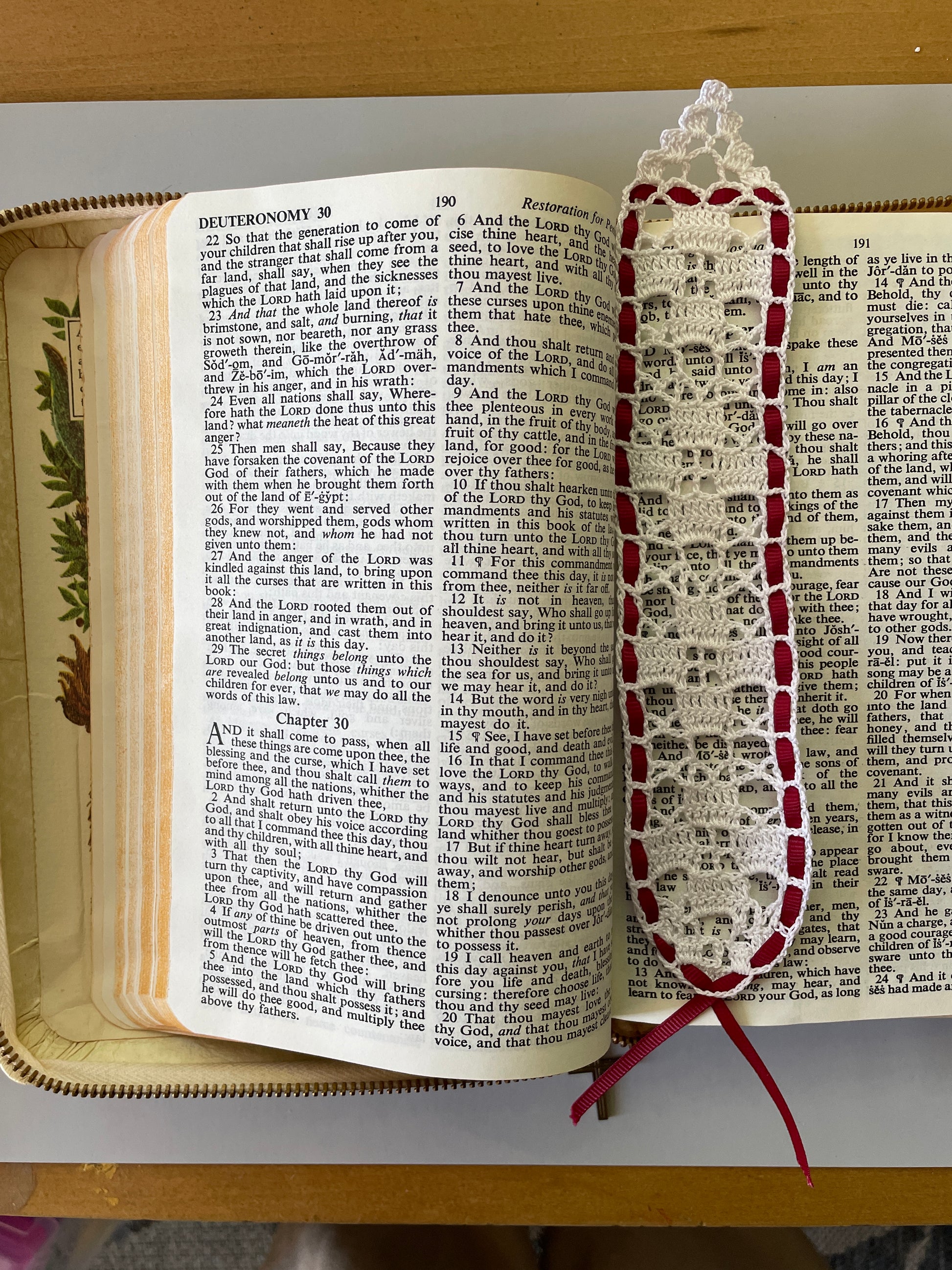 Vintage Inspired Crochet Cross Bookmark
